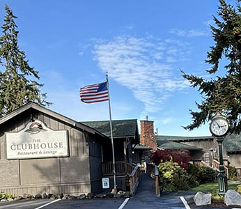 The Clubhouse Restaurant and Lounge at Peninsula Golf Club